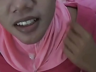hijab tiro blowjob