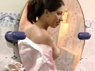 Sri Lankan Hew Anusha Rajapaksha Hot Boobs Show In Go-go Photoshoot