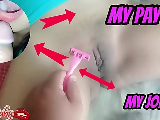 I helped shave my sister and that babe pays me with a beneficent blowjob