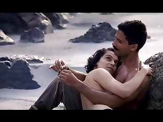 Kangana Ranaut Go-go naked scene