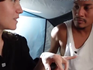 The traveler hired the WRONG! tour guide